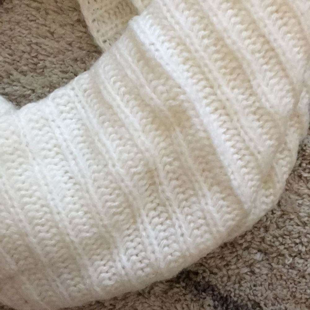 Infinity scarf! - Picture 3 of 3